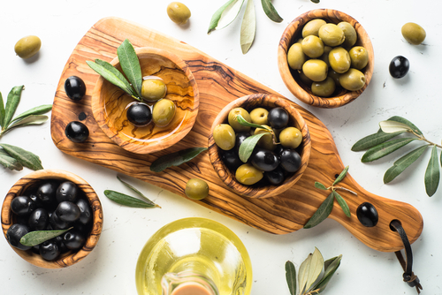 azeitonas ting verdes e pretas com azeite de oliva - assaí atacadista