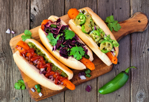 Cachorro-quente vegano com cenoura e outros vegetais - Assaí Atacadista