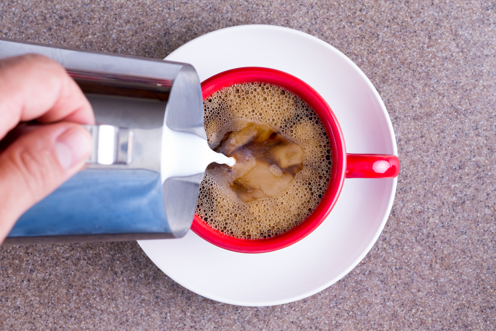 café pingado - tipos de café - Assaí Atacadista