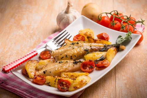 filé de linguado ao forno para um almoço fácil no verão - assaí atacadista