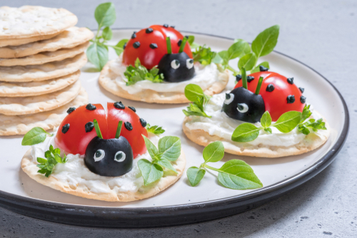 imagem ilustrativa de uma bolacha de joaninha - receitas de desenhos - Assaí Atacadista