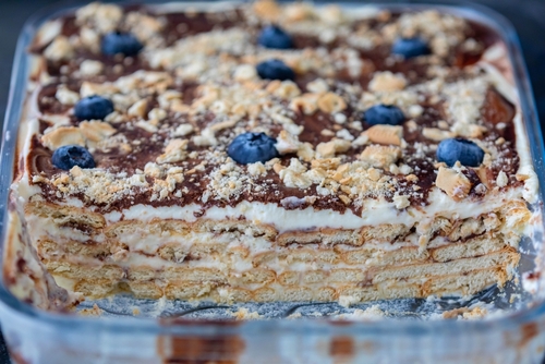 imagem representando pavê de cookies - Assaí Atacadista - receitas com biscoitos