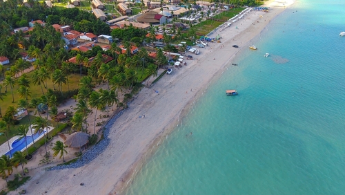 Praia de Maragogi, em Alagoas, Brasil - fugir do Carnaval - Assaí Atacadista - Imagem: Shutterstock