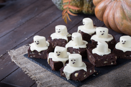 receita de brownie fantasma - cardápio de Halloween - Assaí Atacadista