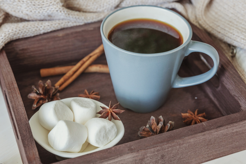 Quentão com marshmallow- bebidas de inverno - Assaí Atacadista