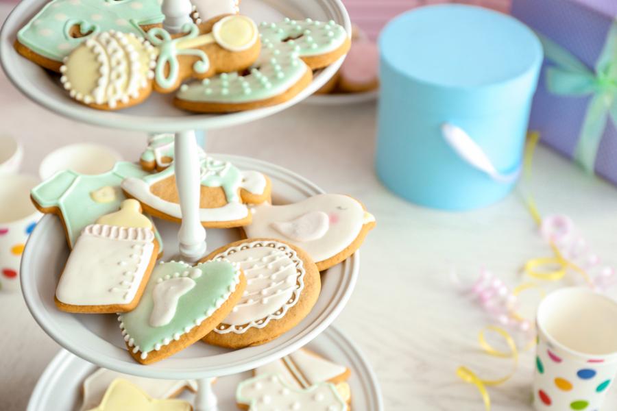 suporte com biscoitos decoração para um chá de bebe - Assaí Atacadista