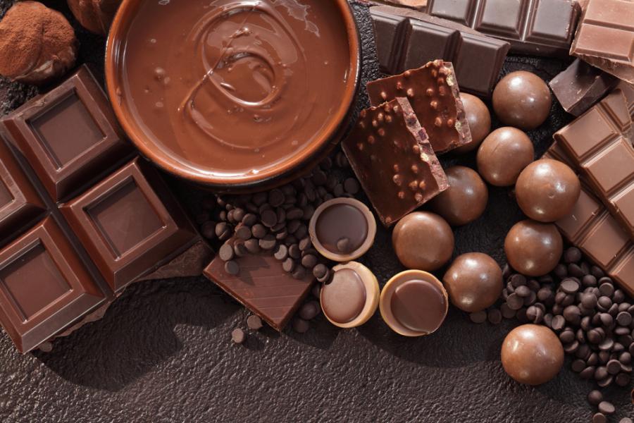 vários tipos de chocolate - Dia Mundial do Chocolate - Assaí Atacadista