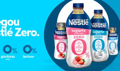 banner Nestlé com embalagens do iogurte zero Lactalis-Nestlé Zero-Assaí Atacadista (1)