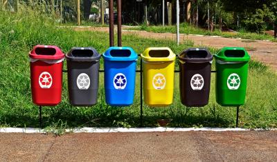 lixos reciclaveis coloridos - são joão sustentavel - Assaí Atacadista