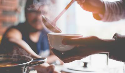 sopas caldos e cremes para o inverno - assai atacadista