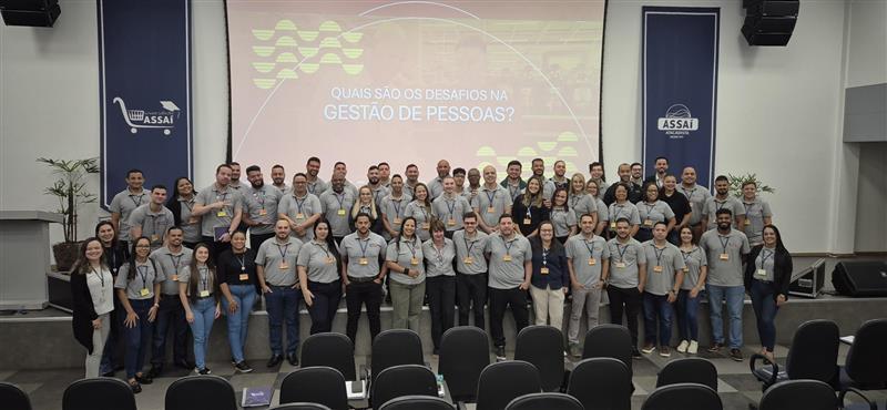 O Programa de Trainee de Operações é uma iniciativa de aceleração de carreiras voltada exclusivamente para colaboradores(as), com 12 meses de formação técnica (Foto: Divulgação Assaí)