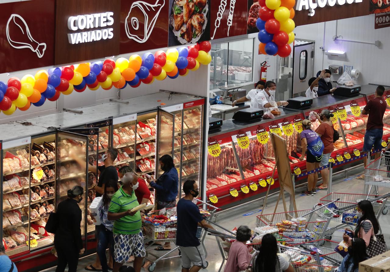 Assaí abre loja na Serra com 8 mil produtos e venda diferenciada